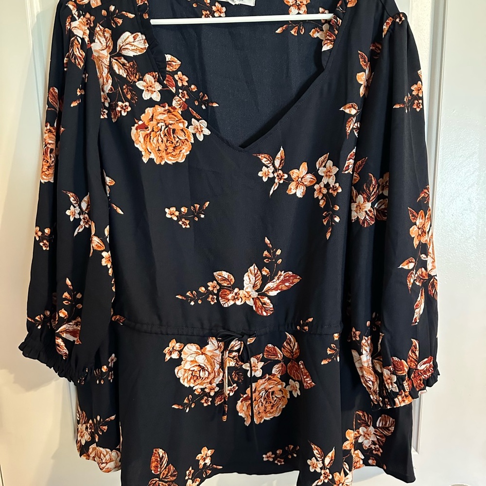 Women’s plus size top. Maurice’s. New without tags. Never worn. Size 2x